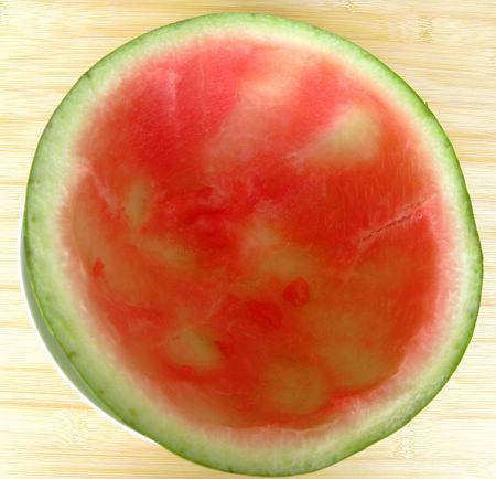 西瓜皮_西瓜皮的功效与作用_西瓜皮的做法大